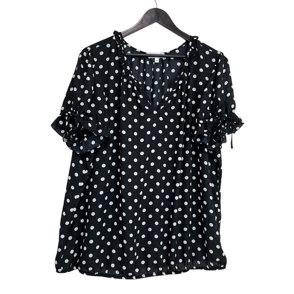 Blousology Polka Dot Short Sleeve Blouse
